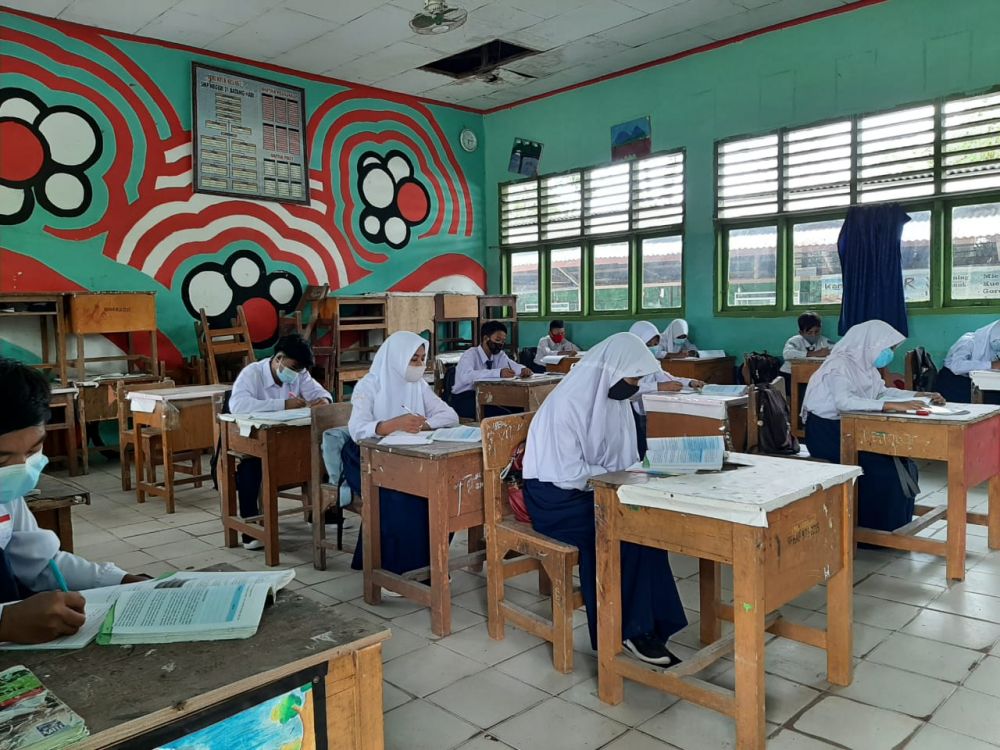 Siswa saat PTM di SMPN 21 Batanghari // doc 