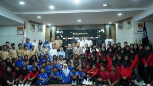Bupati M. Syukur Lepas Kontingen Marching Band dan Basket Junior 